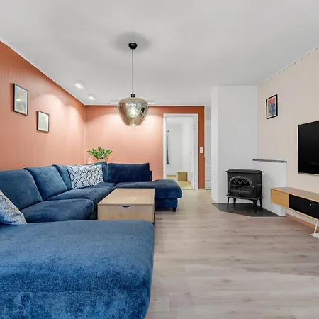 With View Of טרומסה